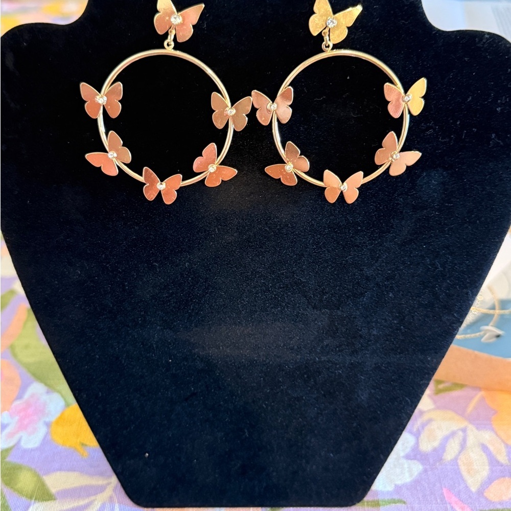 Elegant Gold Butterfly Hoop Earrings